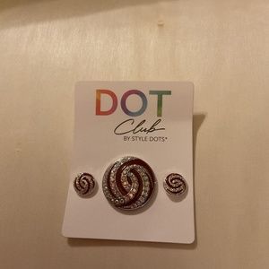 Style Dots Statement and 2 Original Dots